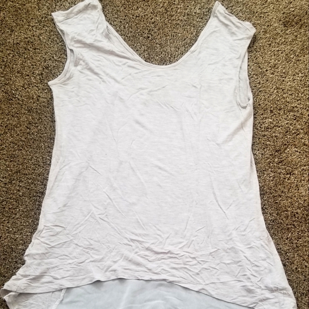 3/$15! Mossimo Flowy White Tanktop